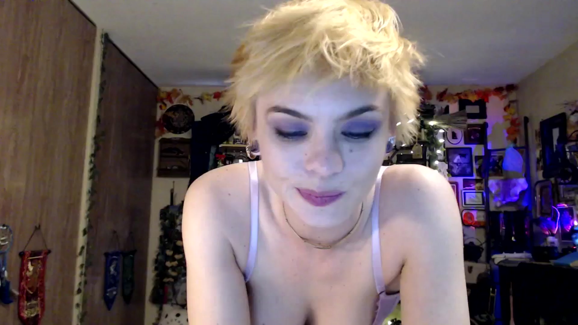 Gallery image thumbnail from Ancored's myfreecams stream on, 03/25/2025, 23:51 image 6 of 20