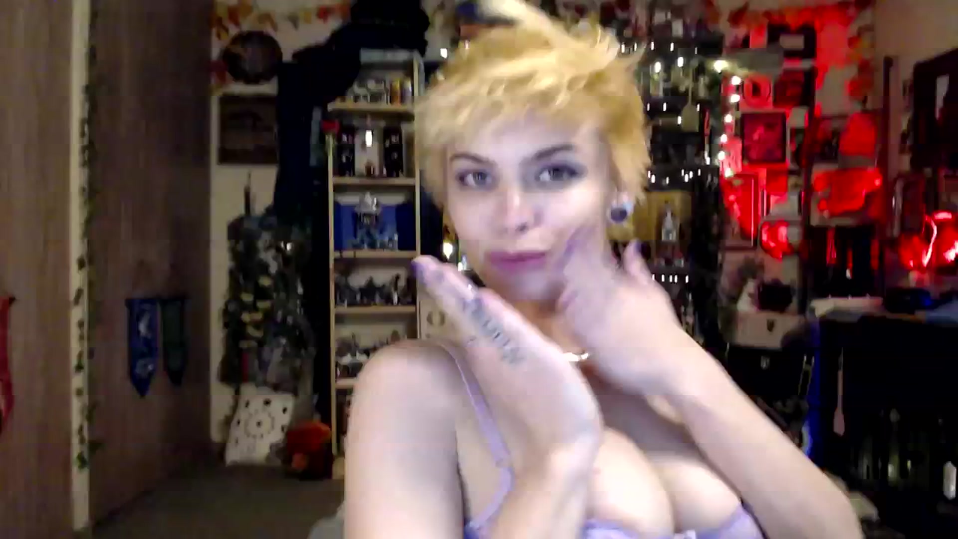 Gallery image thumbnail from Ancored's myfreecams stream on, 03/25/2025, 23:51 image 11 of 20