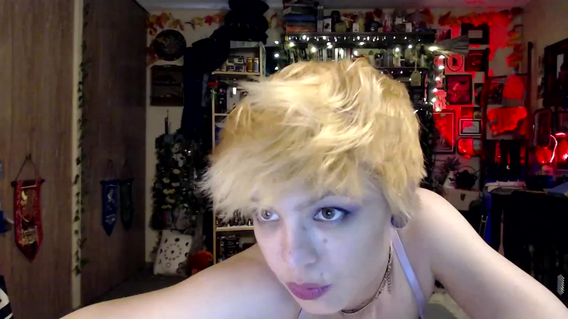 Gallery image thumbnail from Ancored's myfreecams stream on, 03/25/2025, 23:51 image 16 of 20