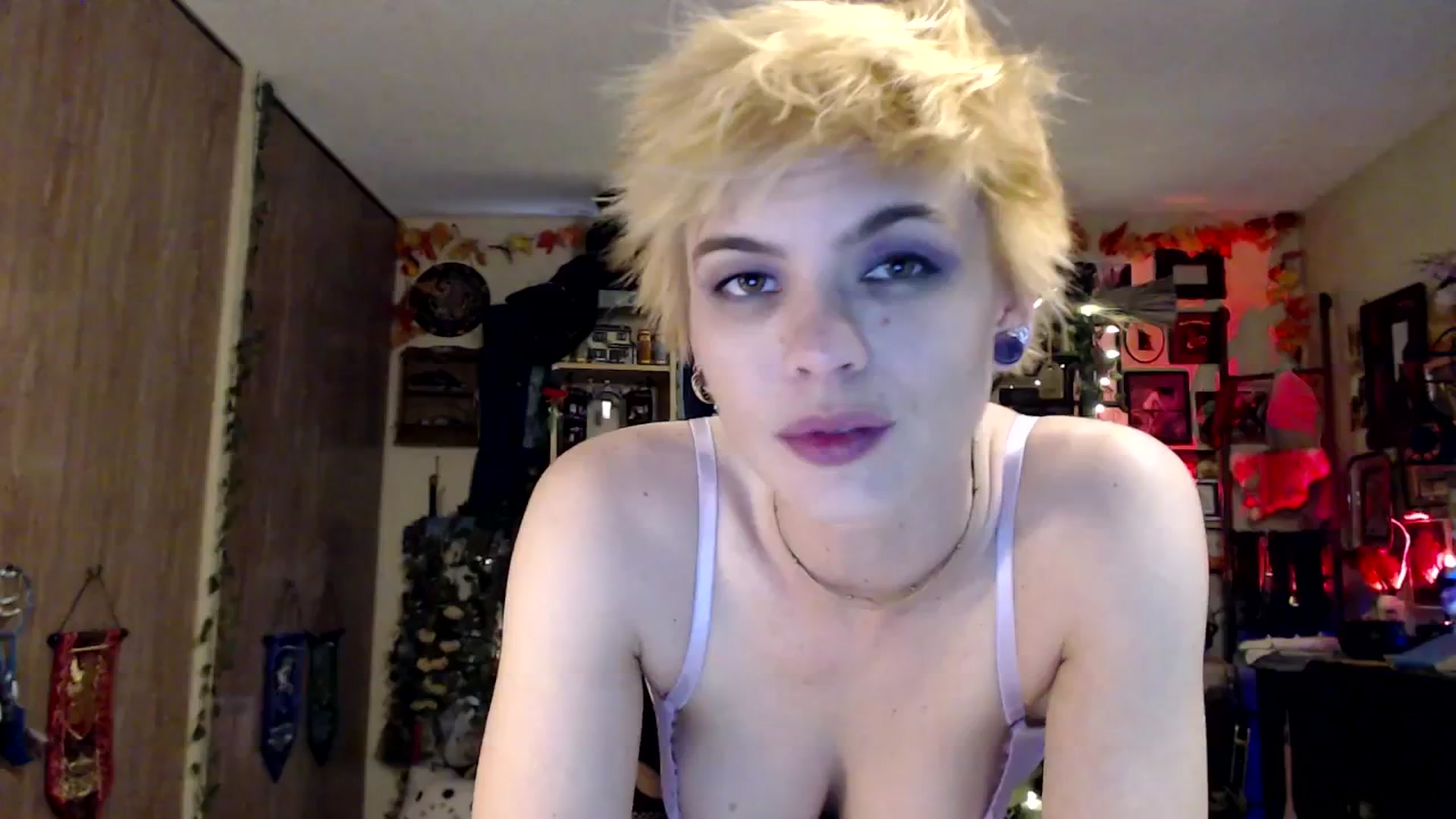 Gallery image thumbnail from Ancored's myfreecams stream on, 03/25/2025, 23:51 image 1 of 20