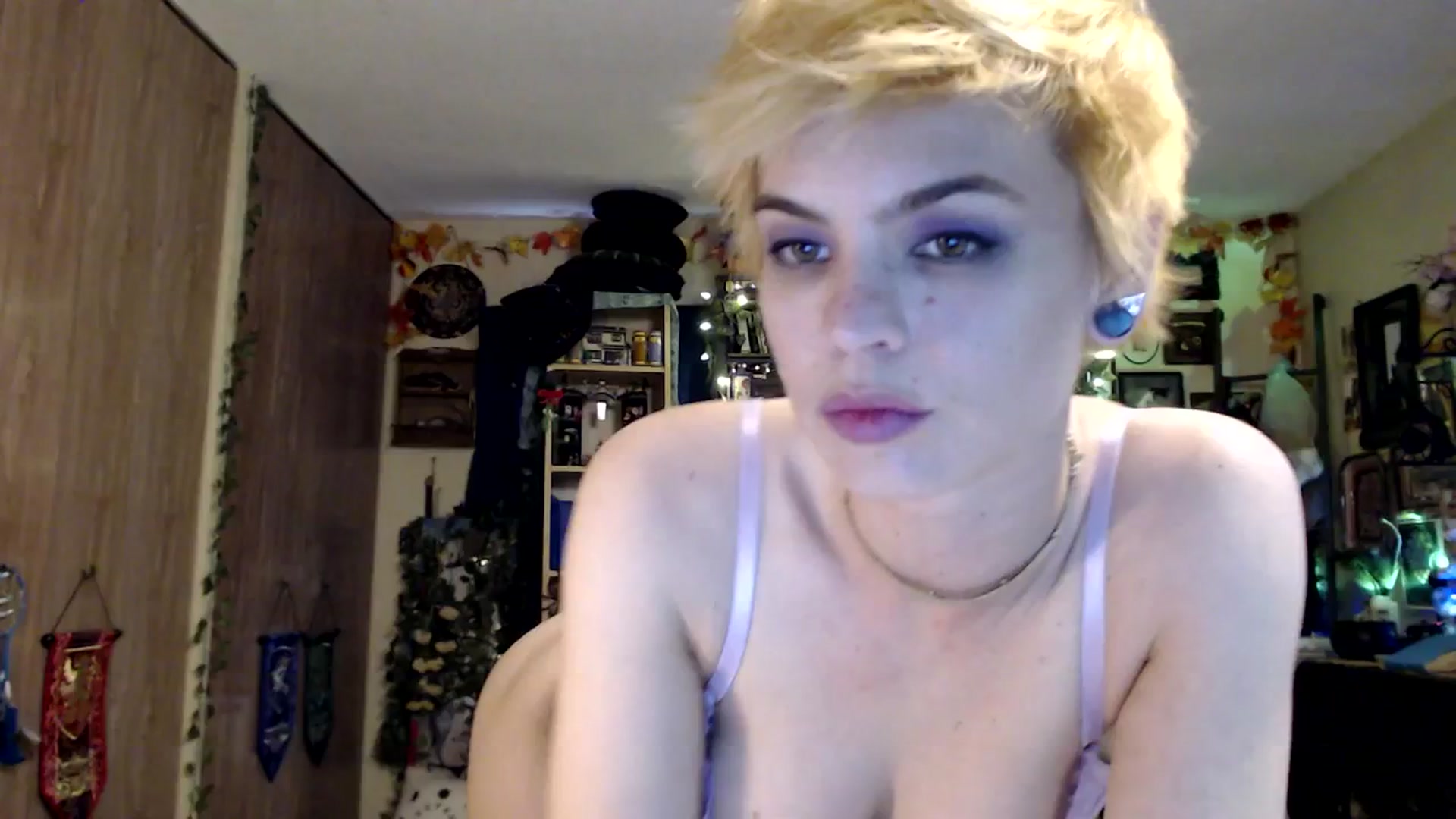 Gallery image thumbnail from Ancored's myfreecams stream on, 03/26/2025, 24:07 image 13 of 20