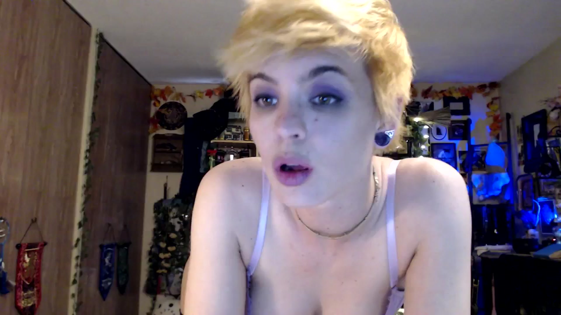 Gallery image thumbnail from Ancored's myfreecams stream on, 03/26/2025, 24:07 image 17 of 20