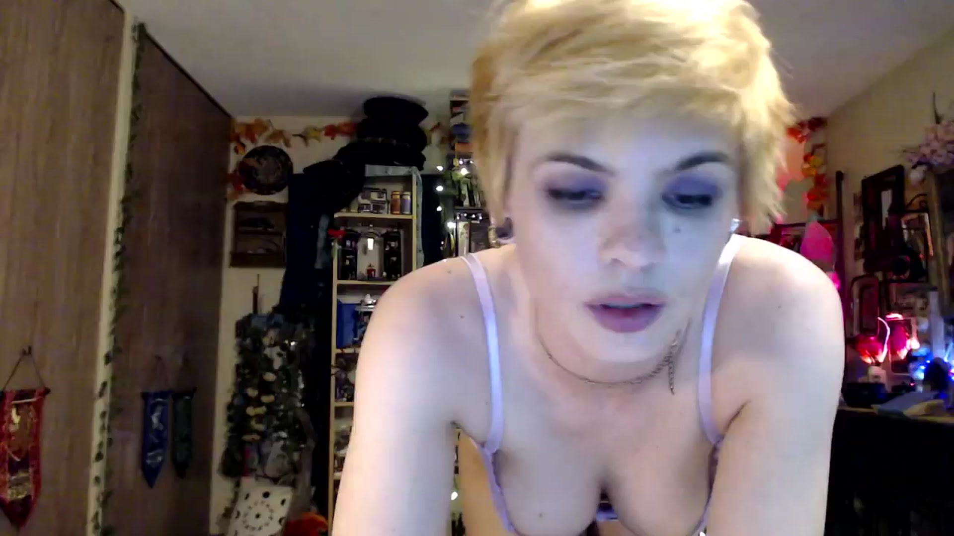 Gallery image thumbnail from Ancored's myfreecams stream on, 03/26/2025, 02:57 image 5 of 20