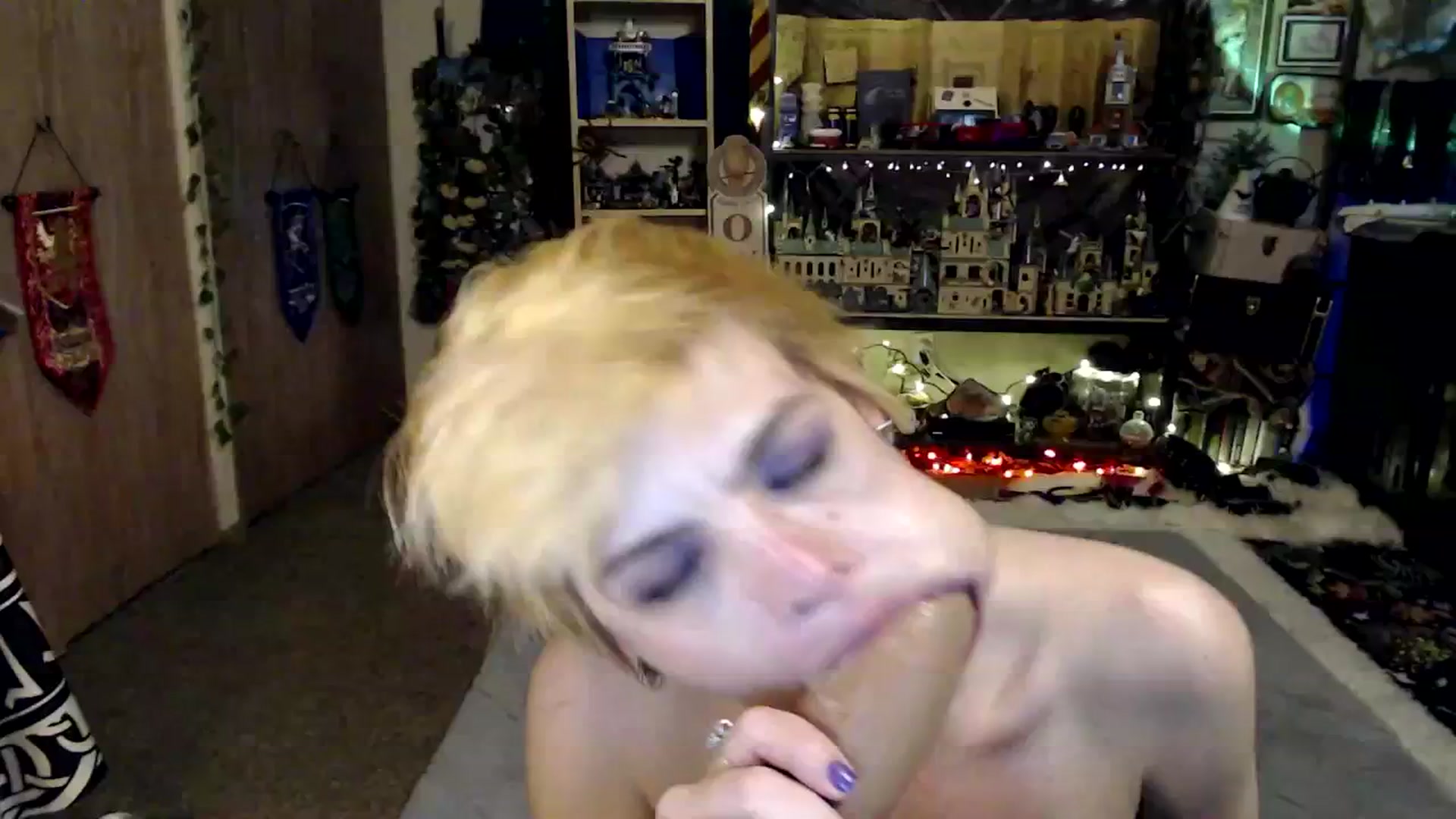 Gallery image thumbnail from Ancored's myfreecams stream on, 03/26/2025, 03:27 image 11 of 20