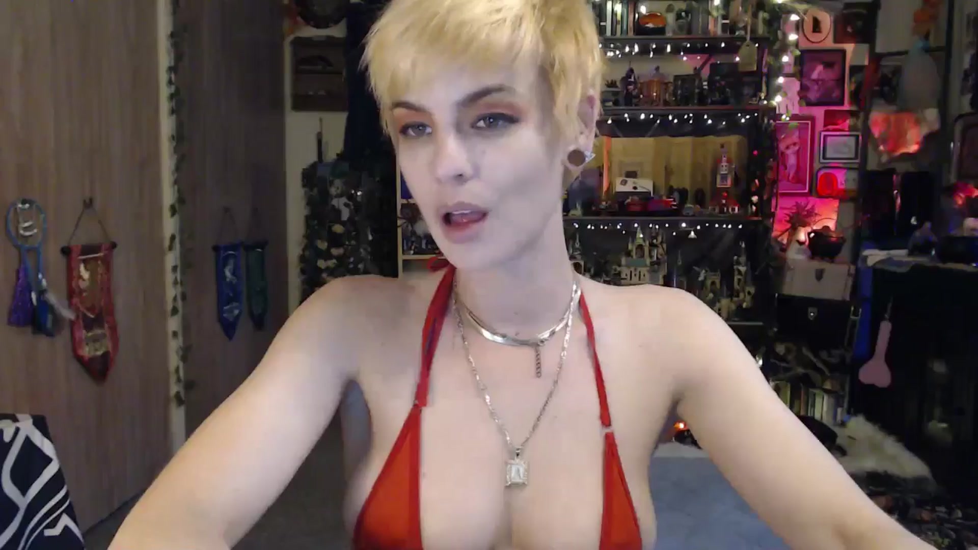 Gallery image thumbnail from Ancored's myfreecams stream on, 04/03/2025, 21:44 image 9 of 20