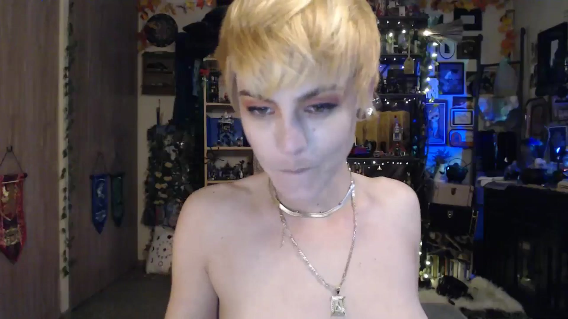 Gallery image thumbnail from Ancored's myfreecams stream on, 04/03/2025, 23:18 image 18 of 20