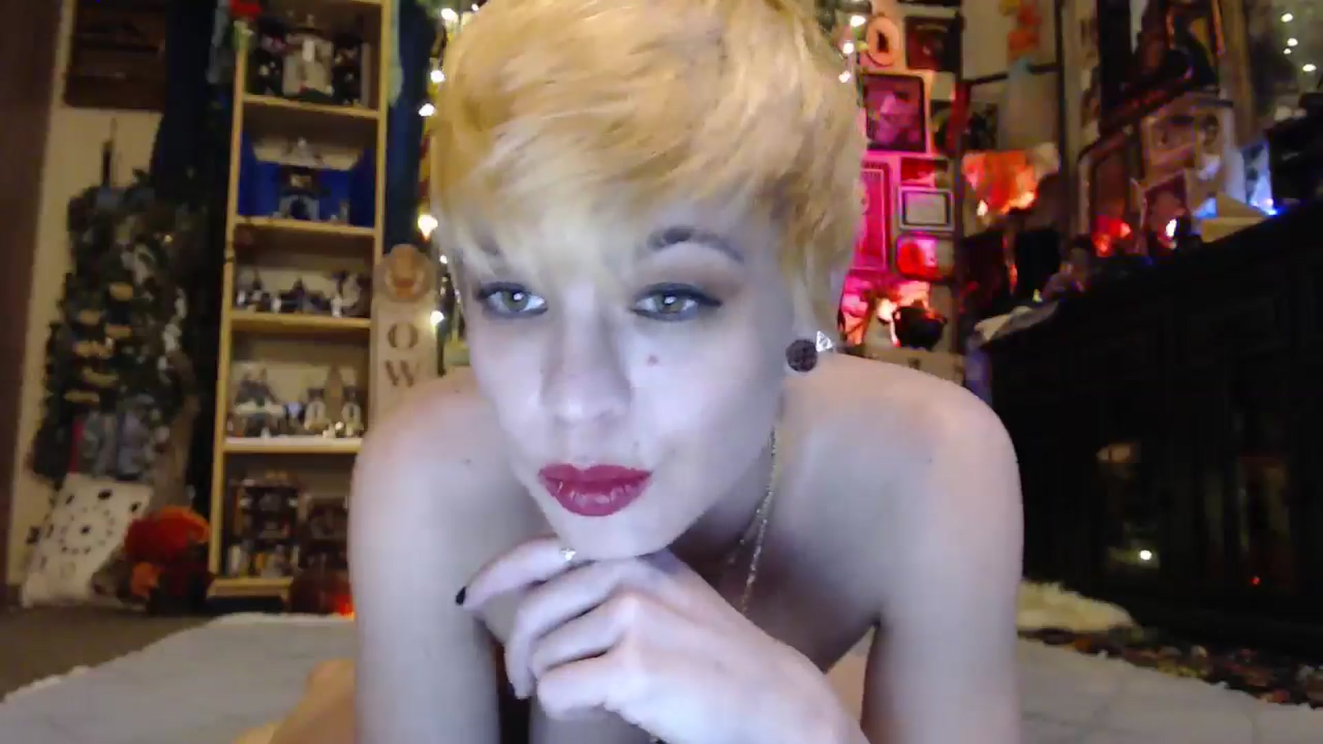 Gallery image thumbnail from Ancored's myfreecams stream on, 04/05/2025, 24:22 image 19 of 20
