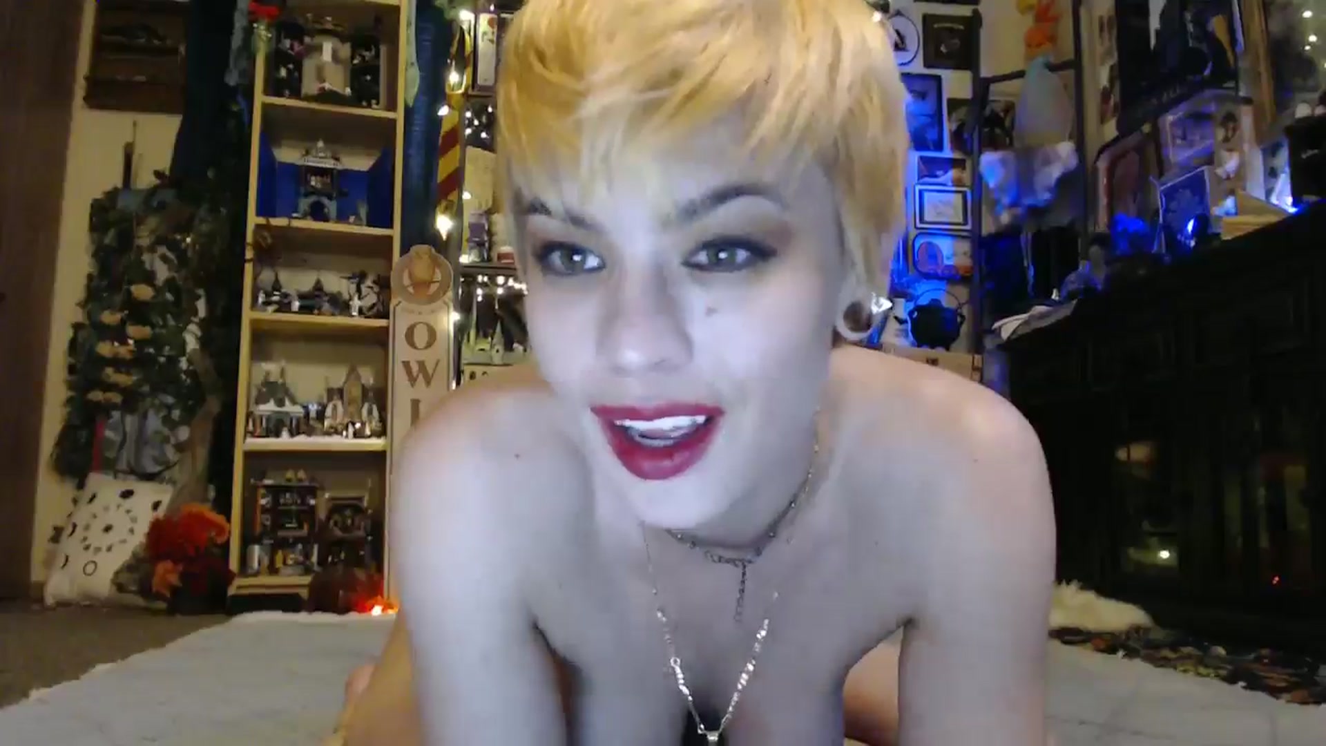 Gallery image thumbnail from Ancored's myfreecams stream on, 04/05/2025, 24:22 image 3 of 20