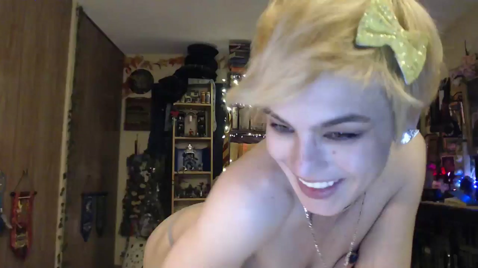 Gallery image thumbnail from Ancored's myfreecams stream on, 04/08/2025, 02:04 image 16 of 20