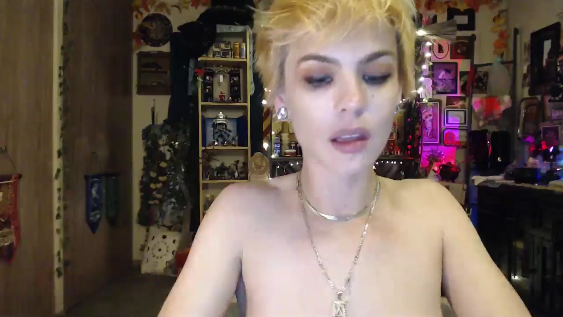 Gallery image thumbnail from Ancored's myfreecams stream on, 04/09/2025, 02:31 image 11 of 20