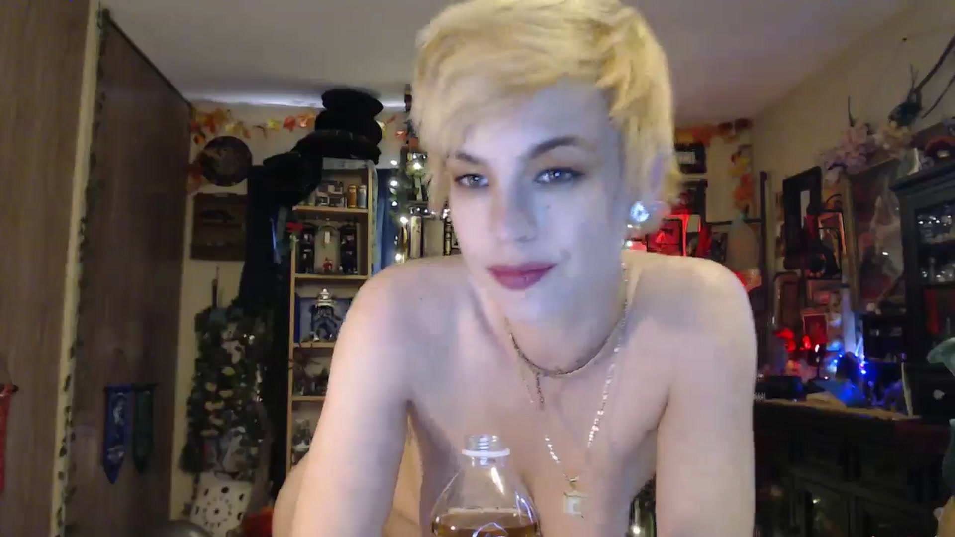 Gallery image thumbnail from Ancored's myfreecams stream on, 04/11/2025, 01:43 image 7 of 20