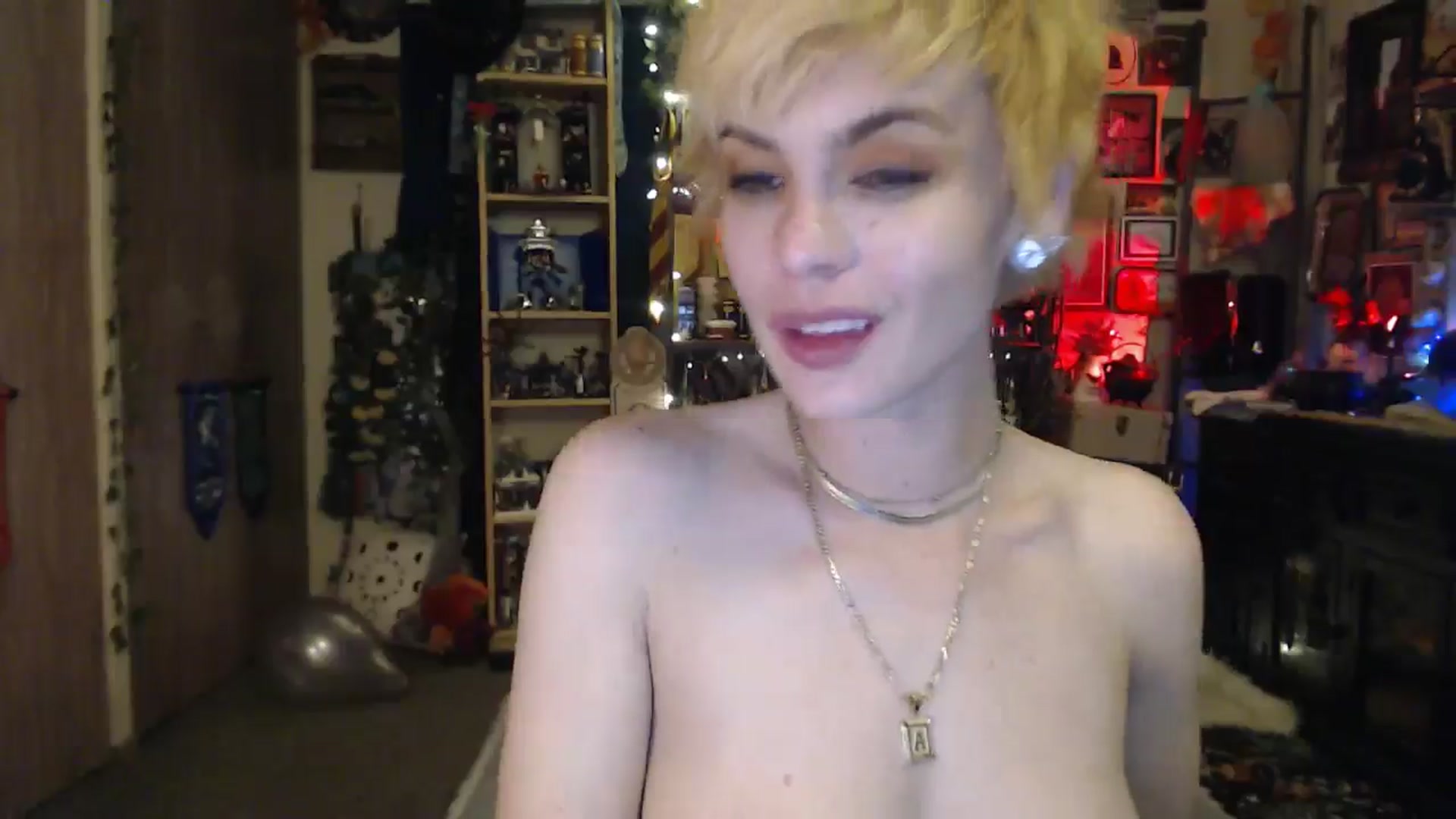 Gallery image thumbnail from Ancored's myfreecams stream on, 04/11/2025, 01:43 image 19 of 20