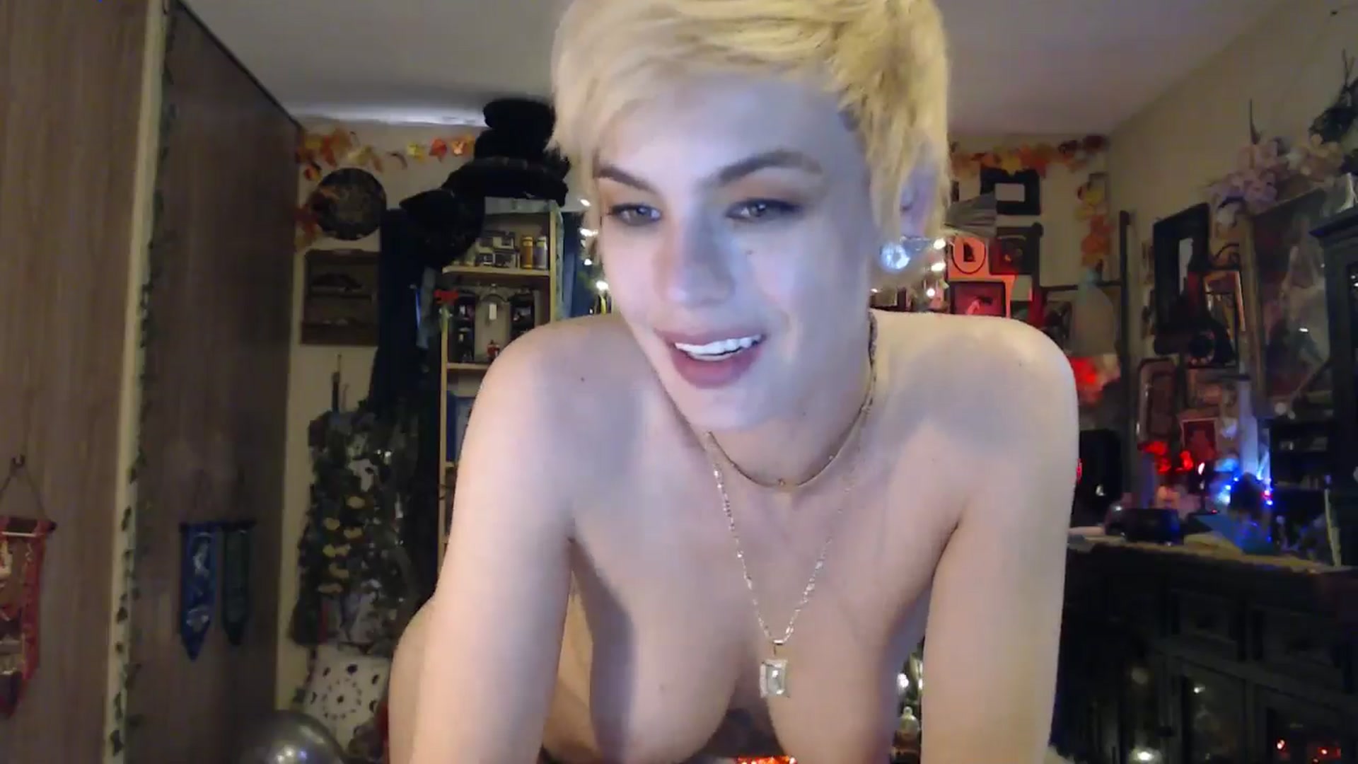 Gallery image thumbnail from Ancored's myfreecams stream on, 04/11/2025, 01:43 image 9 of 20