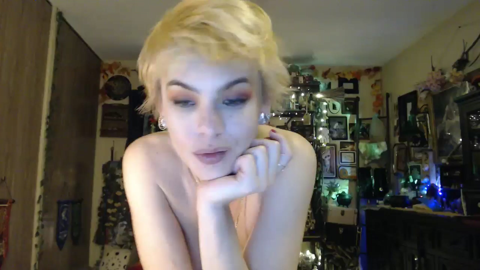 Gallery image thumbnail from Ancored's myfreecams stream on, 04/13/2025, 02:22 image 8 of 20