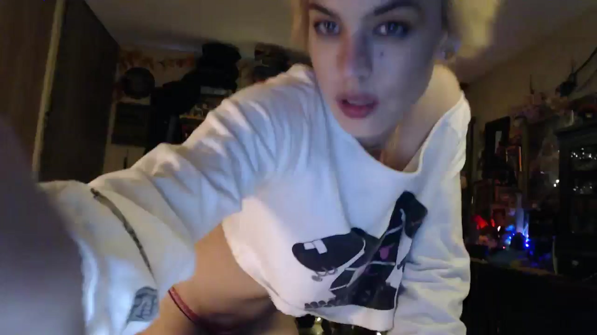 Gallery image thumbnail from Ancored's myfreecams stream on, 04/25/2025, 01:42 image 7 of 20