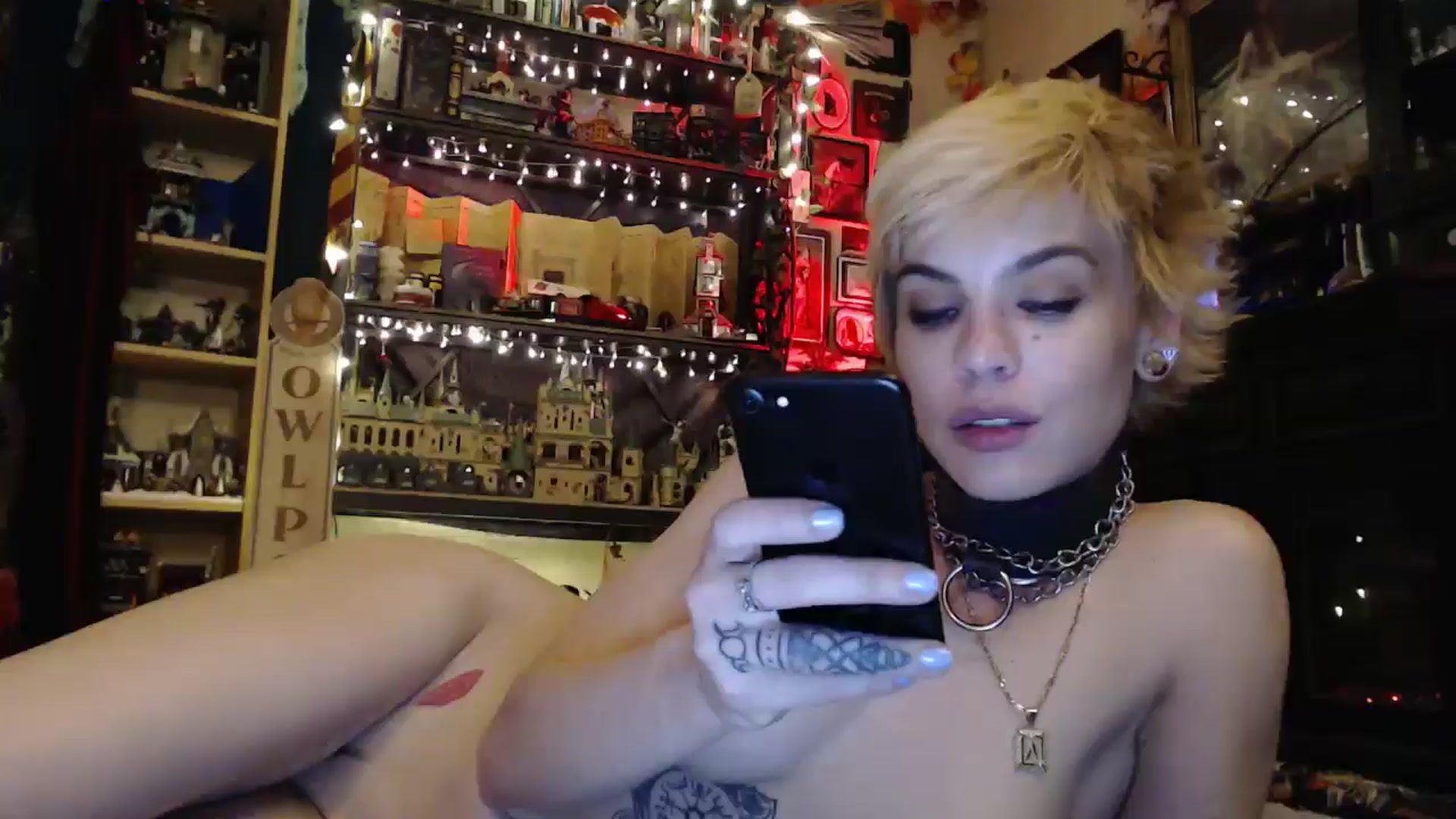 Gallery image thumbnail from Ancored's myfreecams stream on, 04/25/2025, 04:41 image 2 of 20