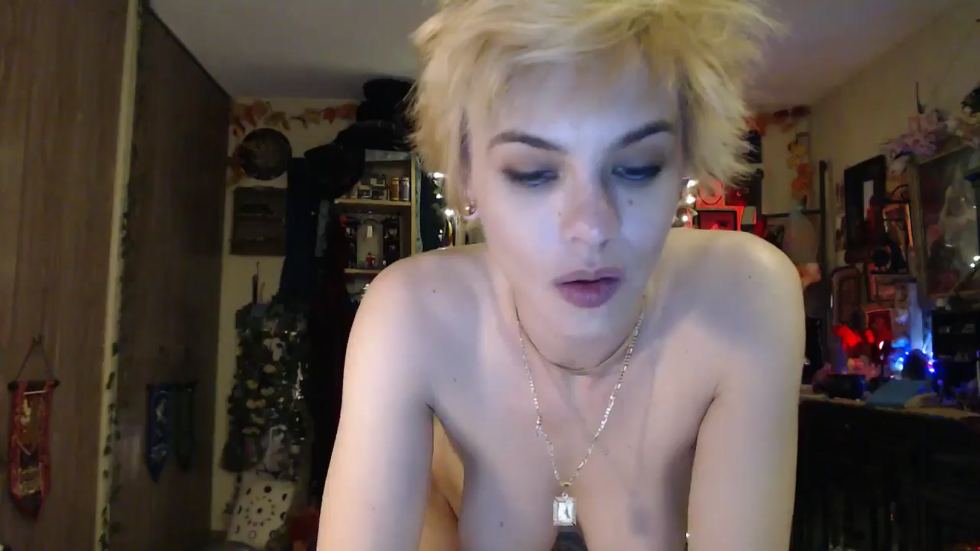 Gallery image thumbnail from Ancored's myfreecams stream on, 04/25/2025, 04:41 image 16 of 20