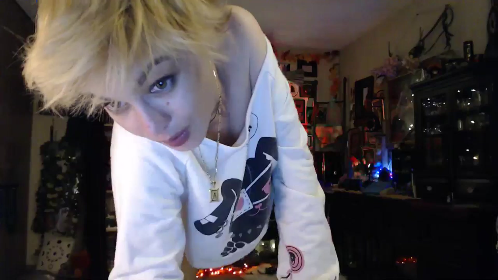 Gallery image thumbnail from Ancored's myfreecams stream on, 04/25/2025, 06:02 image 14 of 20