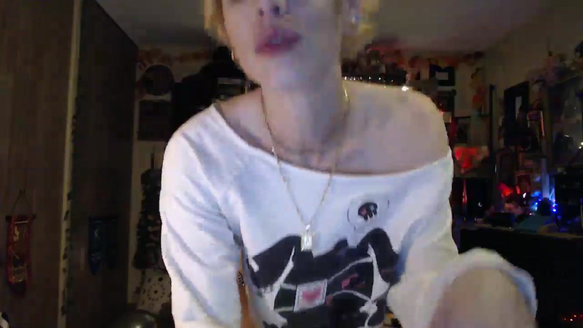 Gallery image thumbnail from Ancored's myfreecams stream on, 04/25/2025, 06:02 image 12 of 20
