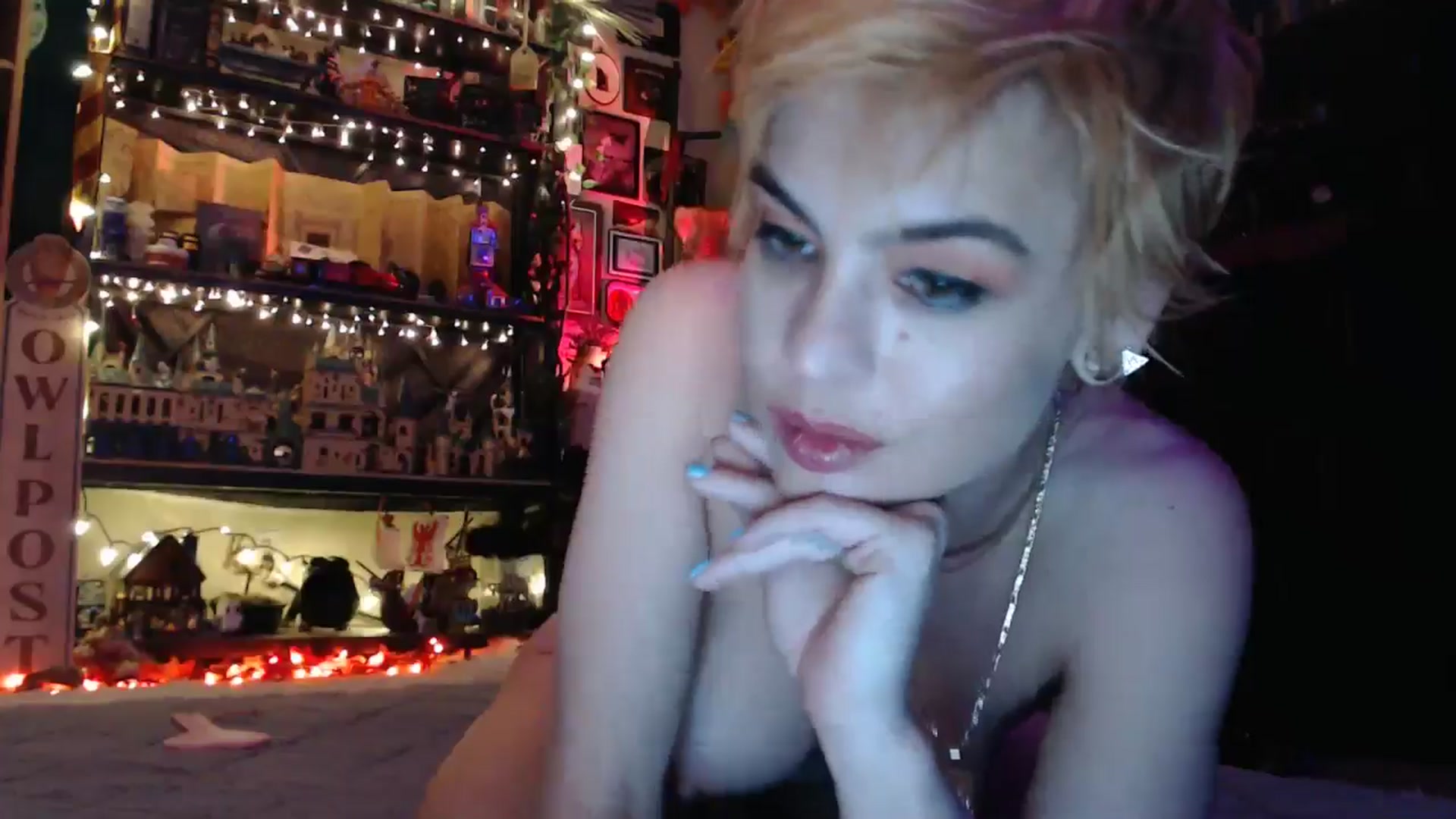 Gallery image thumbnail from Ancored's myfreecams stream on, 04/26/2025, 01:45 image 16 of 20