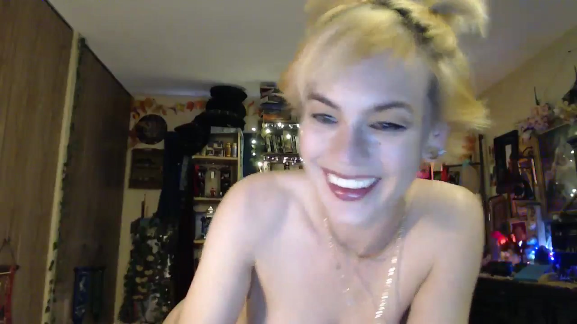 Gallery image thumbnail from Ancored's myfreecams stream on, 04/28/2025, 02:08 image 6 of 20