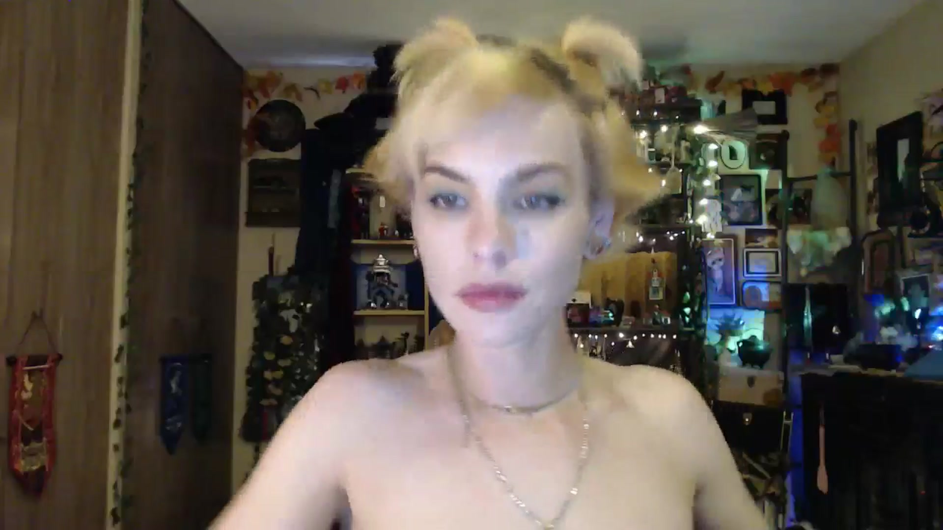 Gallery image thumbnail from Ancored's myfreecams stream on, 04/28/2025, 02:08 image 4 of 20