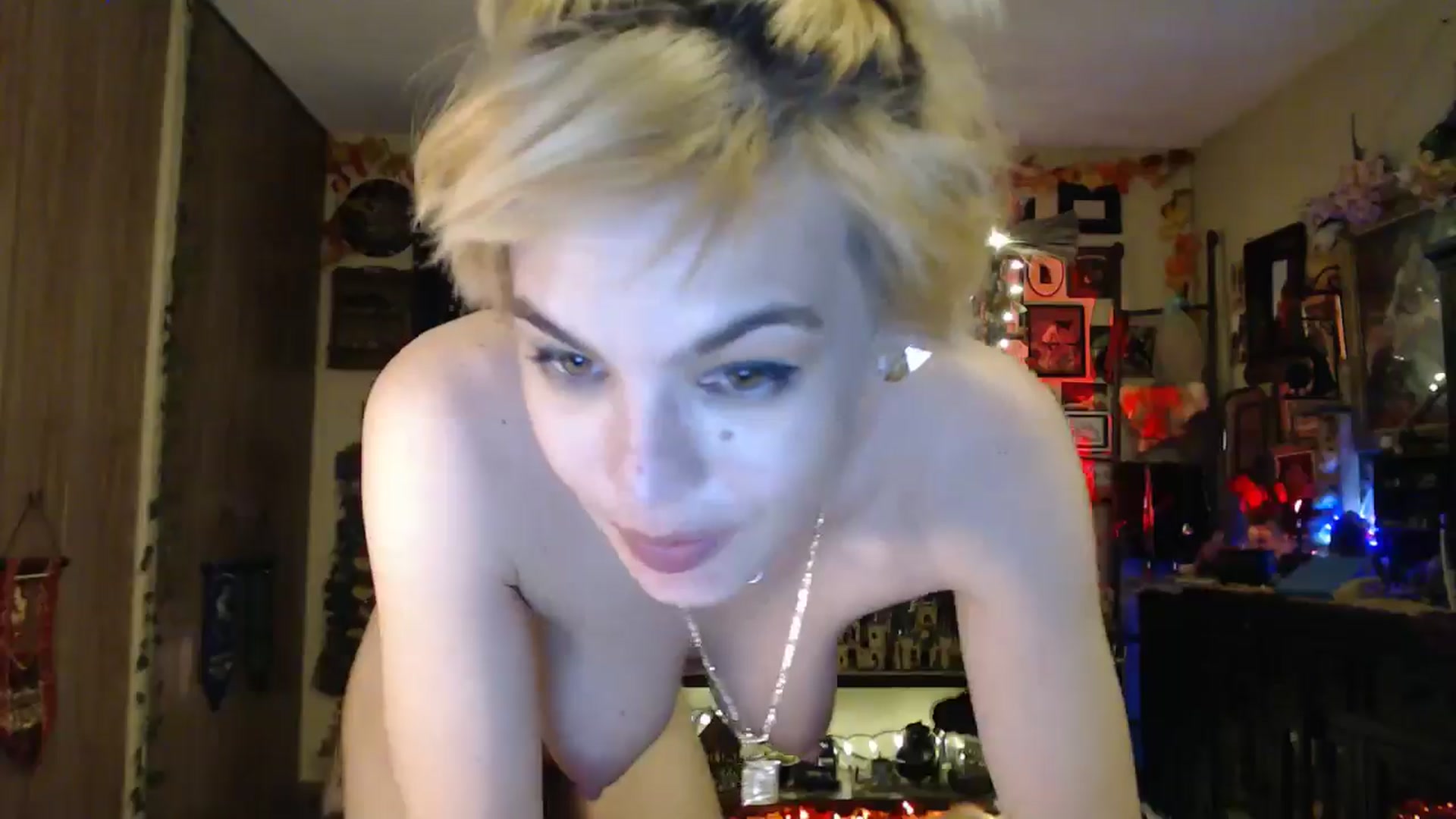 Gallery image thumbnail from Ancored's myfreecams stream on, 04/28/2025, 04:57 image 17 of 20