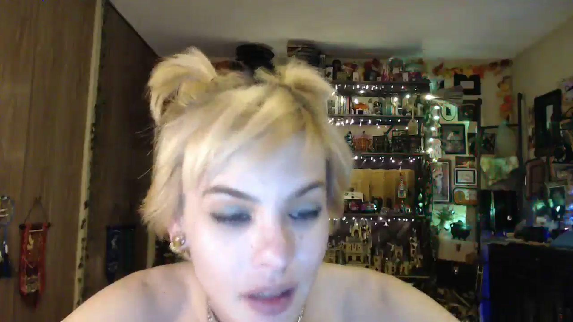 Gallery image thumbnail from Ancored's myfreecams stream on, 04/28/2025, 05:21 image 12 of 20