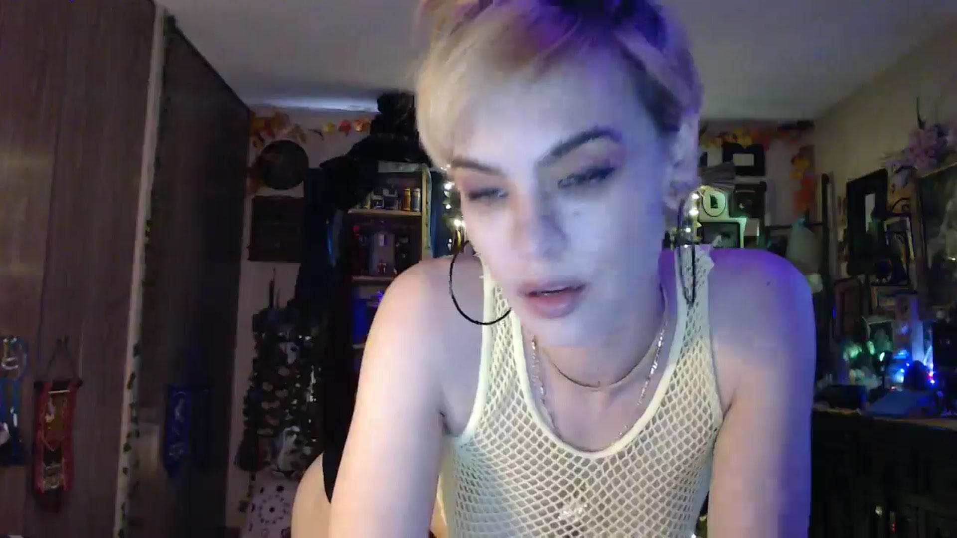 Gallery image thumbnail from Ancored's myfreecams stream on, 04/28/2025, 23:19 image 7 of 20