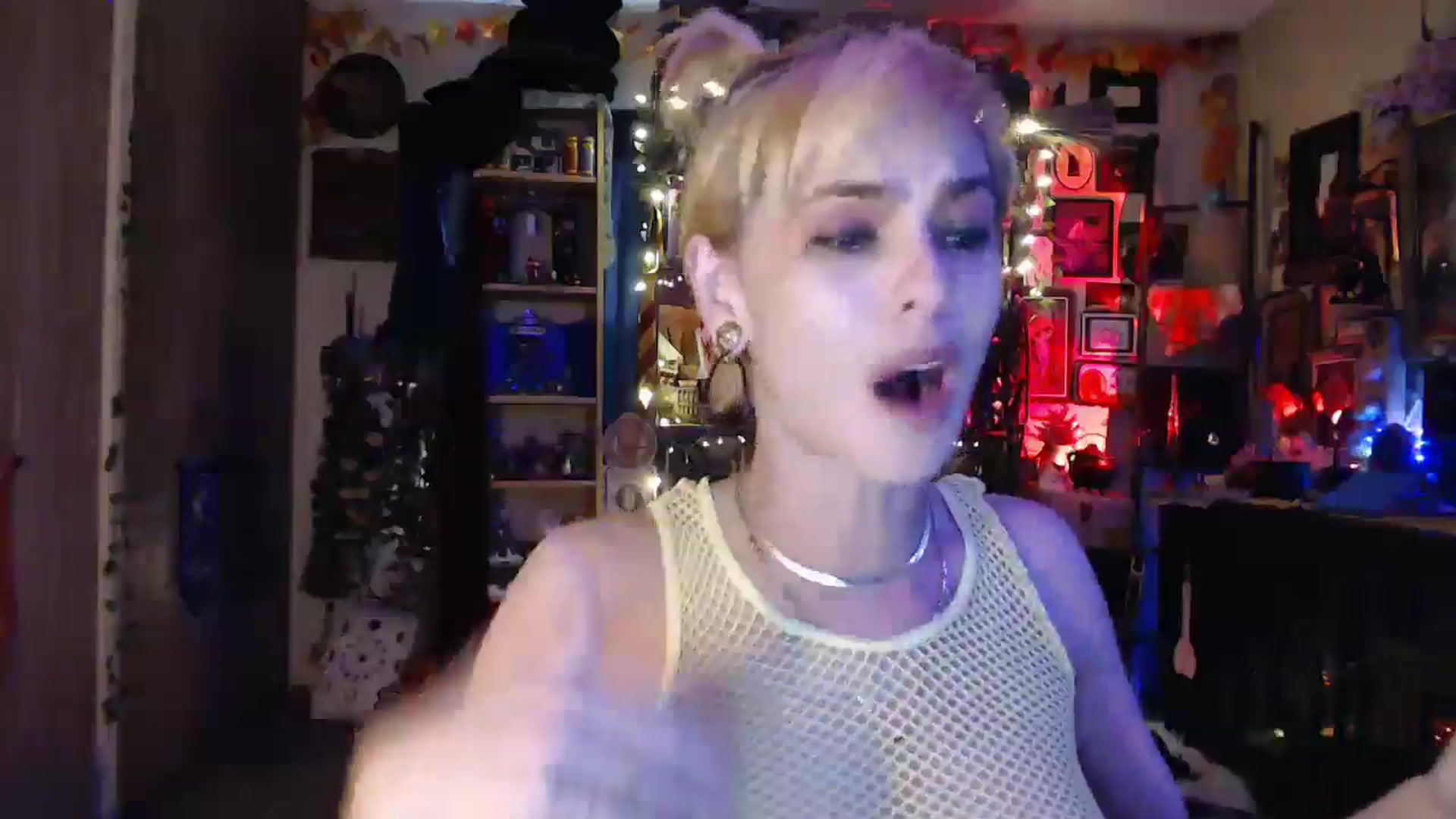 Gallery image thumbnail from Ancored's myfreecams stream on, 04/28/2025, 23:19 image 20 of 20