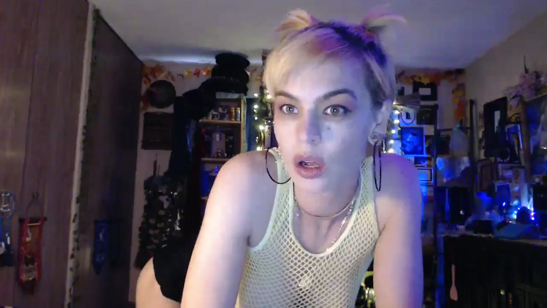 Gallery image thumbnail from Ancored's myfreecams stream on, 04/28/2025, 23:19 image 6 of 20