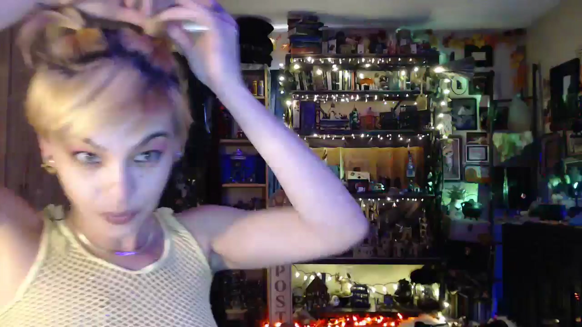 Gallery image thumbnail from Ancored's myfreecams stream on, 04/29/2025, 24:00 image 20 of 20