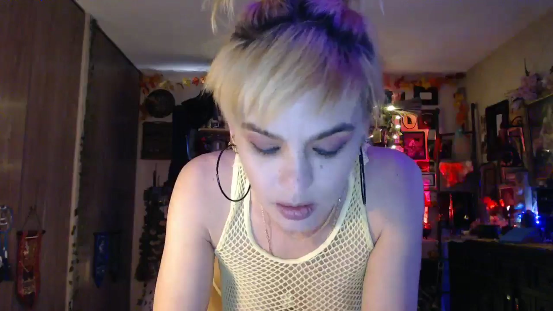 Gallery image thumbnail from Ancored's myfreecams stream on, 04/29/2025, 24:00 image 18 of 20