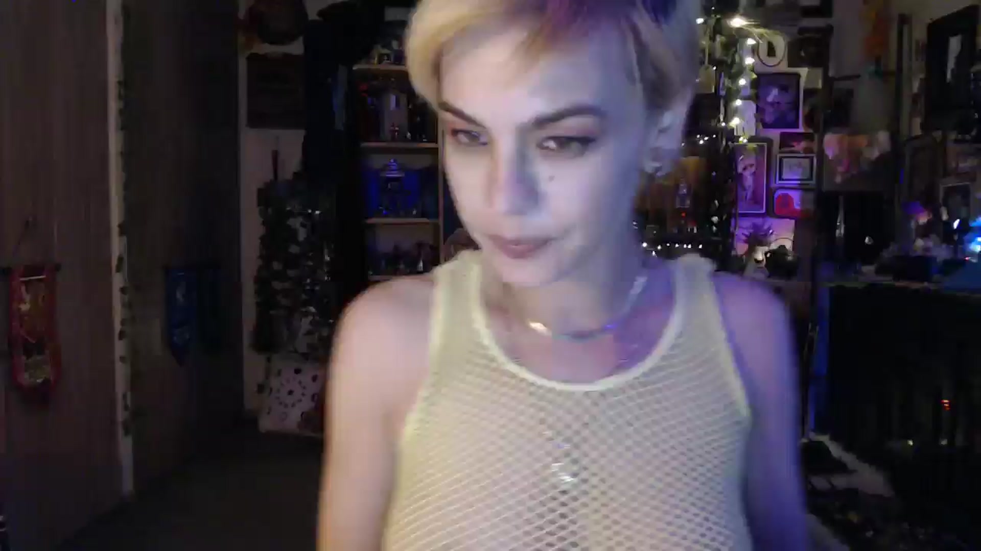 Gallery image thumbnail from Ancored's myfreecams stream on, 04/29/2025, 24:24 image 13 of 20