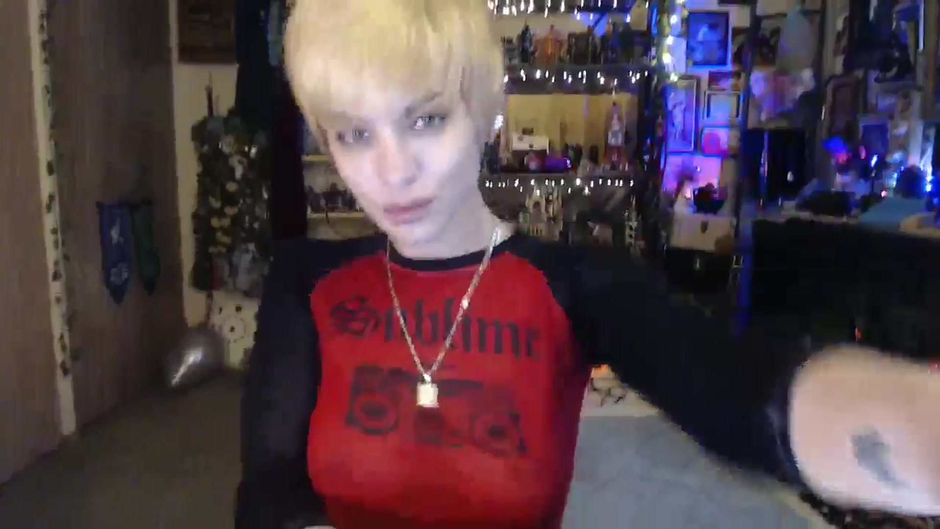 Gallery image thumbnail from Ancored's myfreecams stream on, 04/30/2025, 24:01 image 8 of 20