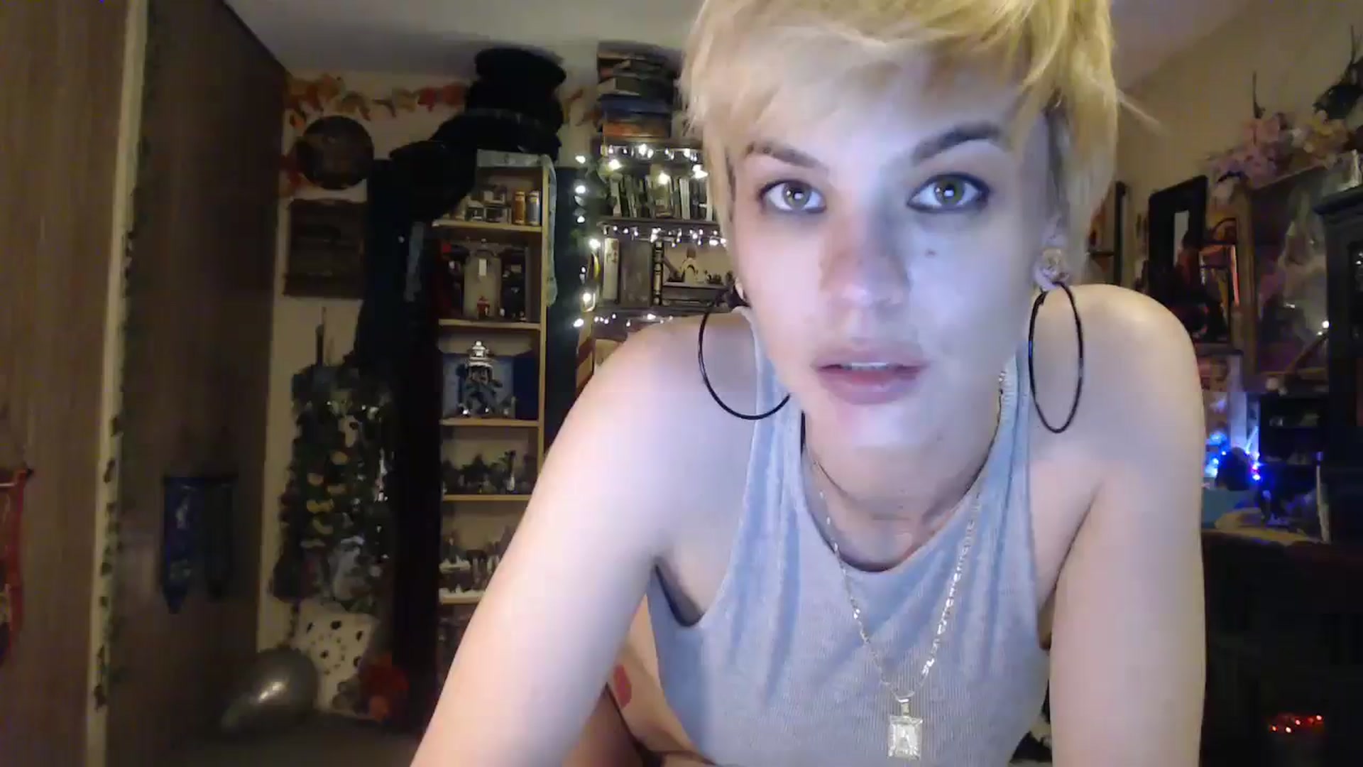 Gallery image thumbnail from Ancored's myfreecams stream on, 04/30/2025, 03:11 image 1 of 20