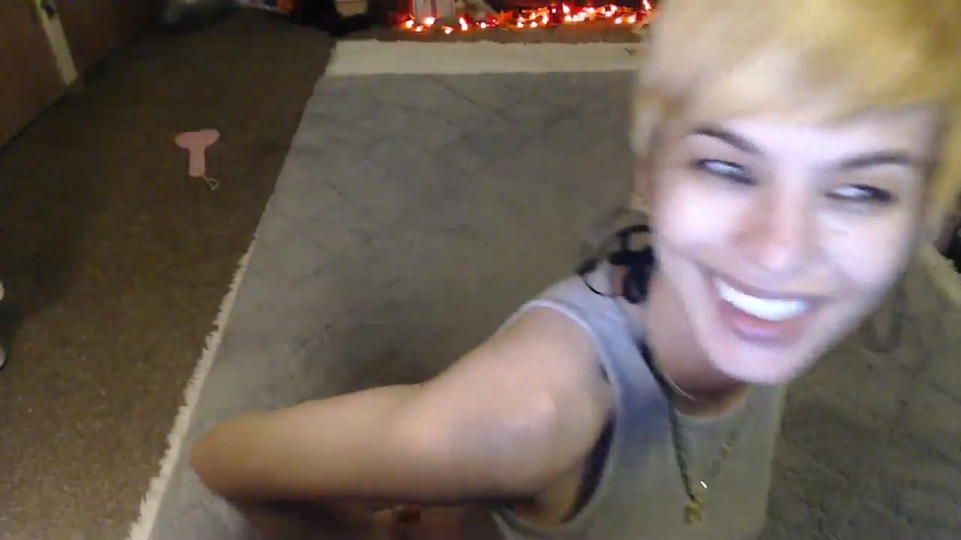 Gallery image thumbnail from Ancored's myfreecams stream on, 04/30/2025, 03:11 image 16 of 20