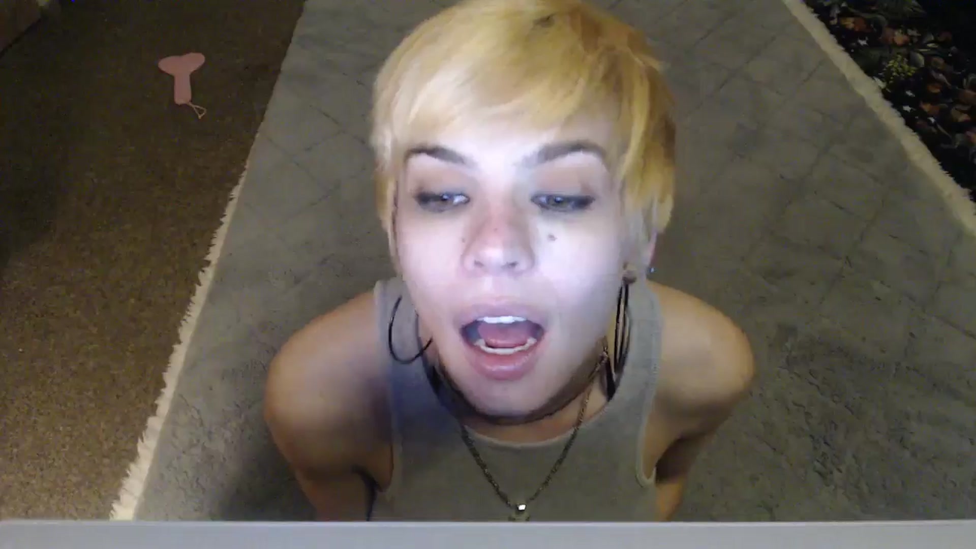 Gallery image thumbnail from Ancored's myfreecams stream on, 04/30/2025, 03:11 image 12 of 20