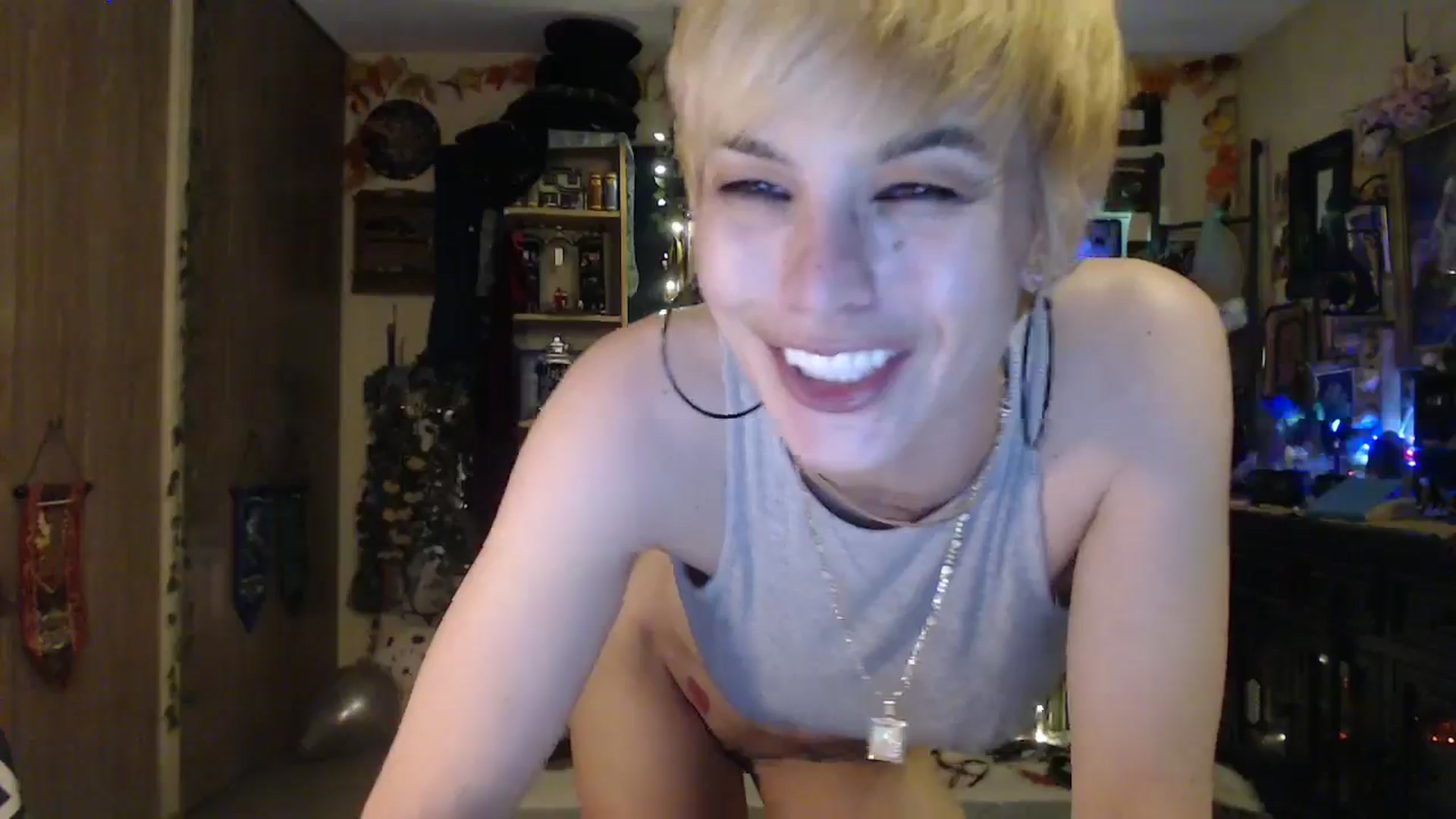 Gallery image thumbnail from Ancored's myfreecams stream on, 04/30/2025, 03:11 image 10 of 20