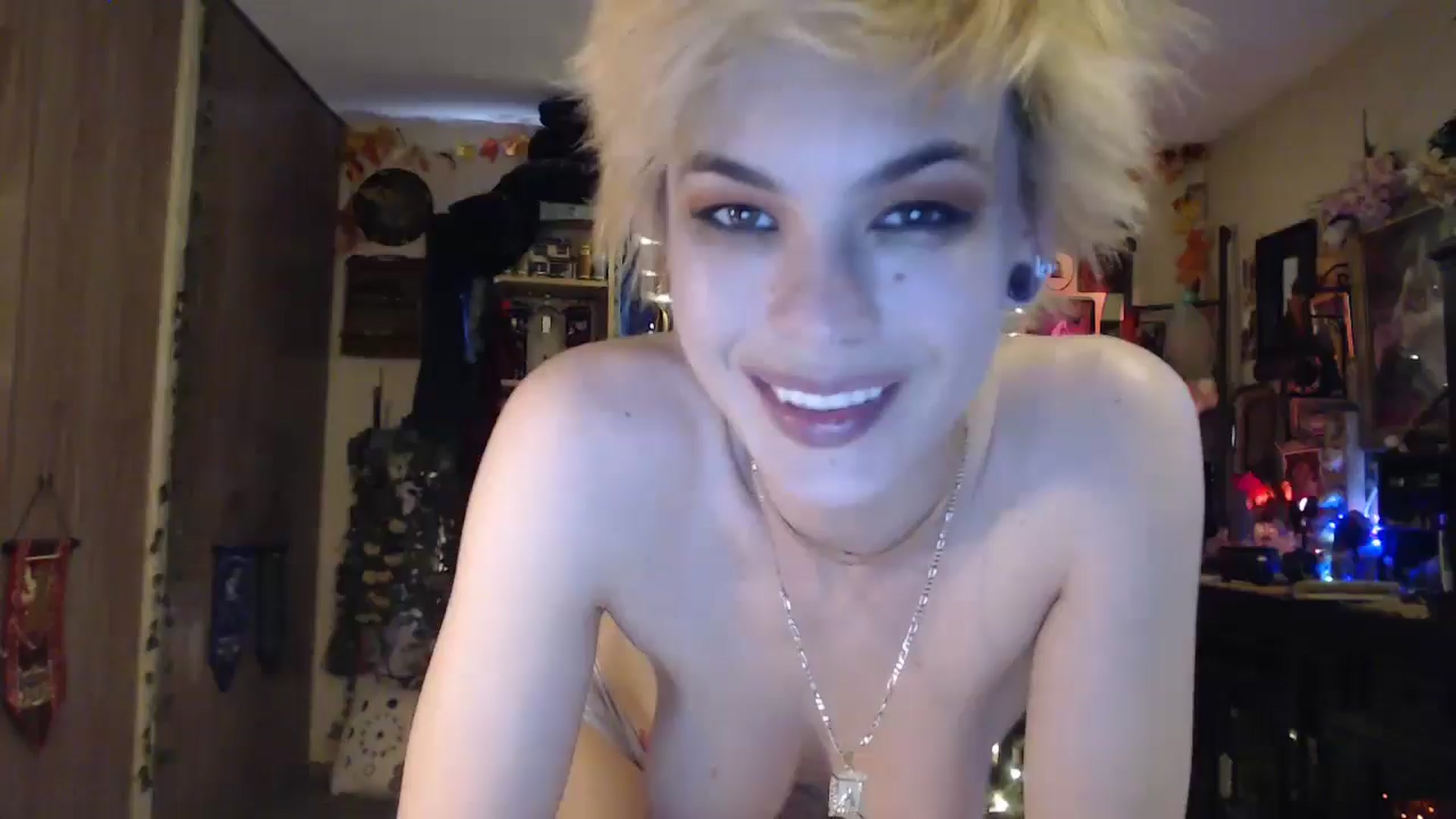 Gallery image thumbnail from Ancored's myfreecams stream on, 05/09/2025, 24:00 image 12 of 20