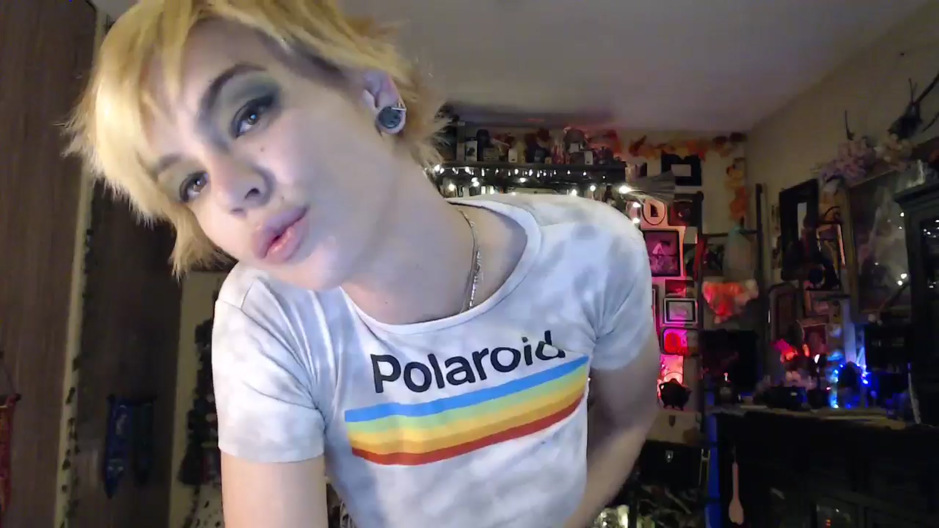 Gallery image thumbnail from Ancored's myfreecams stream on, 05/11/2025, 23:51 image 2 of 20