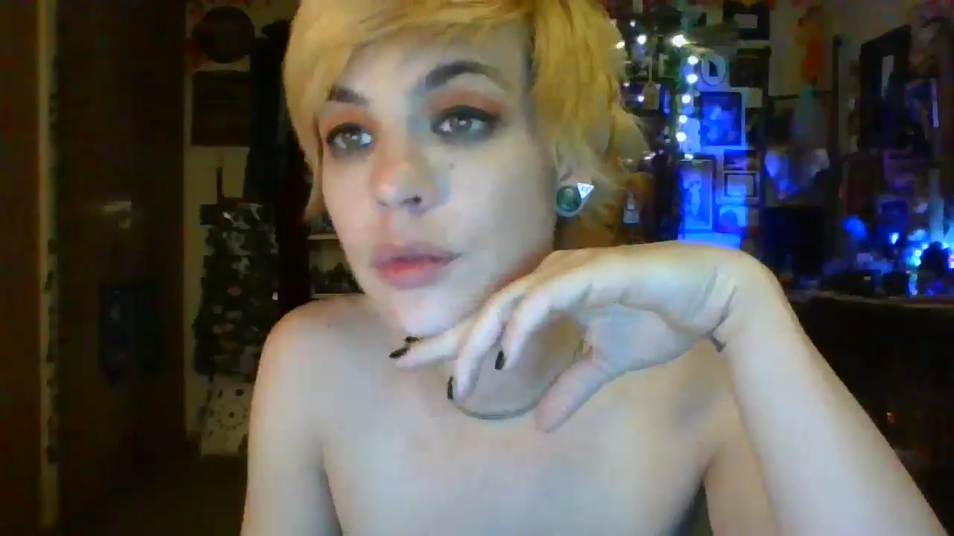 Gallery image thumbnail from Ancored's myfreecams stream on, 05/13/2025, 02:21 image 20 of 20