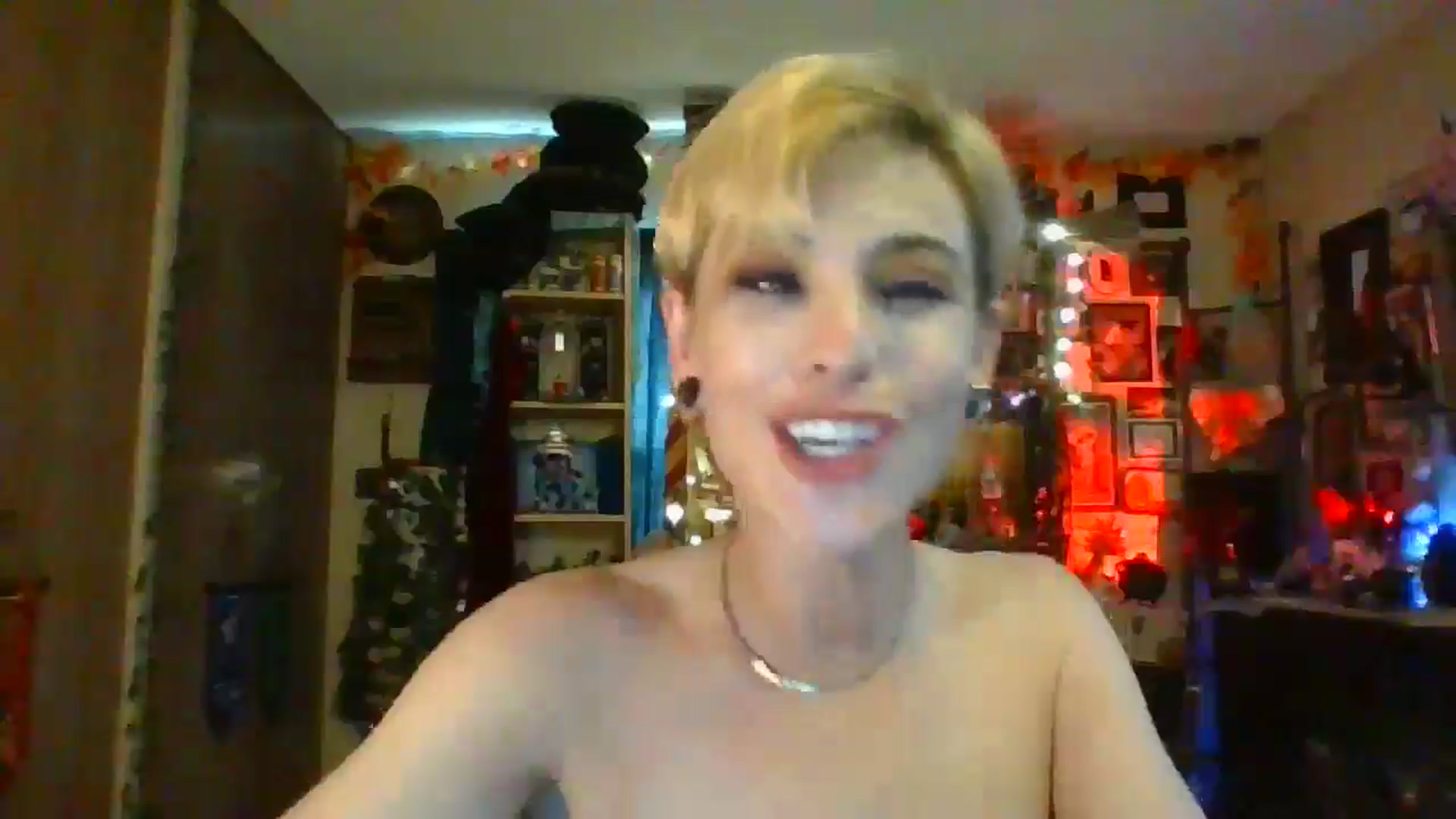 Gallery image thumbnail from Ancored's myfreecams stream on, 05/14/2025, 24:55 image 3 of 20