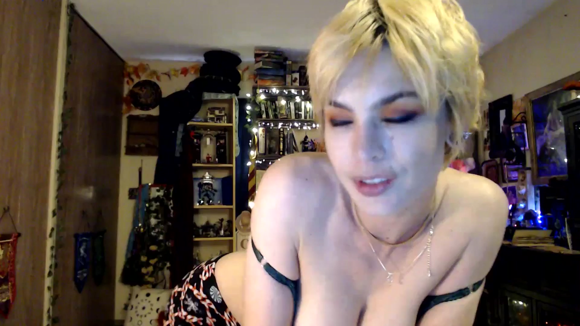 Gallery image thumbnail from Ancored's myfreecams stream on, 05/25/2025, 23:42 image 2 of 20