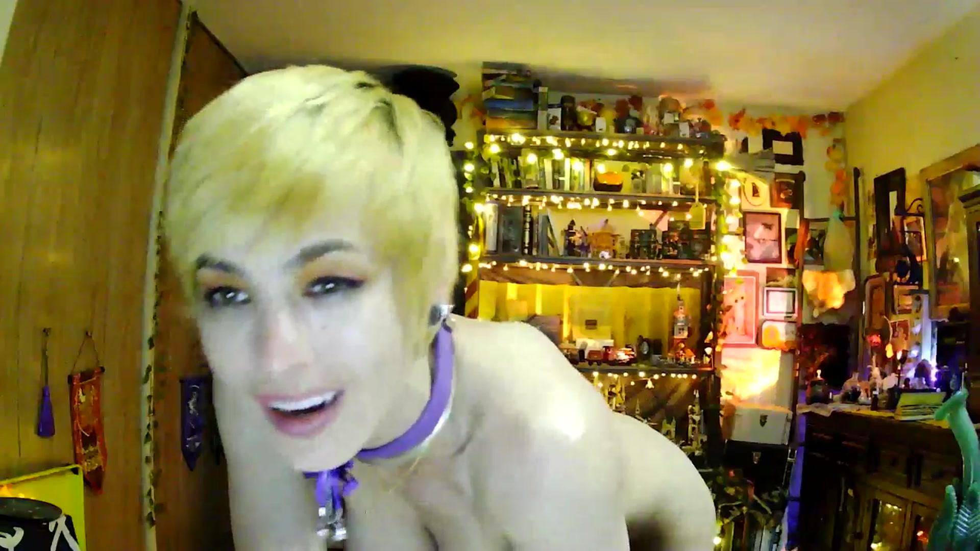 Gallery image thumbnail from Ancored's myfreecams stream on, 05/26/2025, 02:56 image 4 of 20