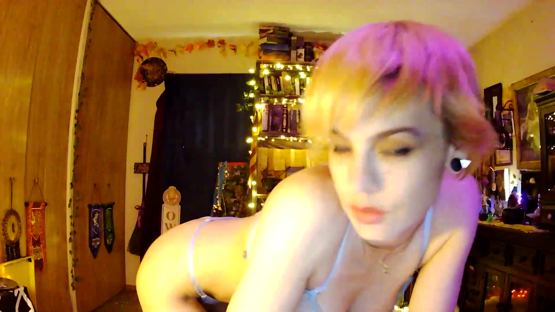 Gallery image thumbnail from Ancored's myfreecams stream on, 05/27/2025, 23:35 image 3 of 20