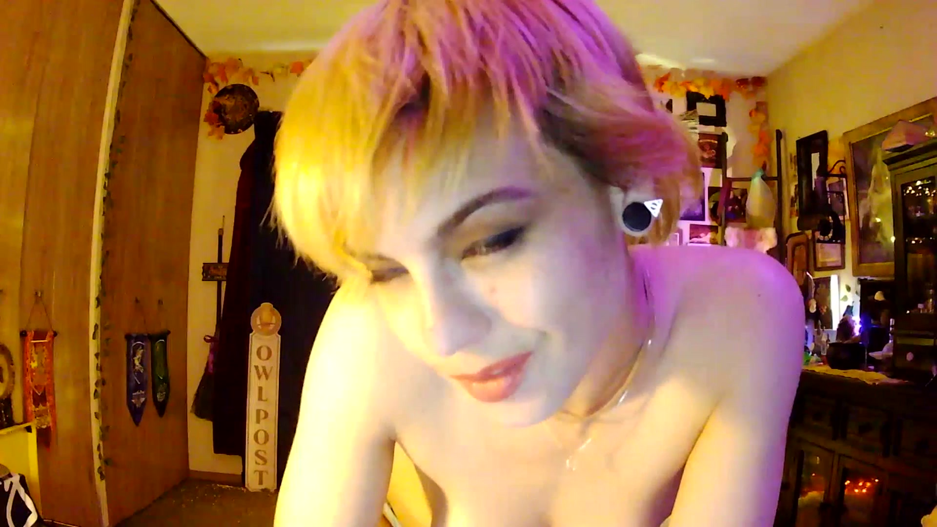 Gallery image thumbnail from Ancored's myfreecams stream on, 05/27/2025, 23:35 image 11 of 20