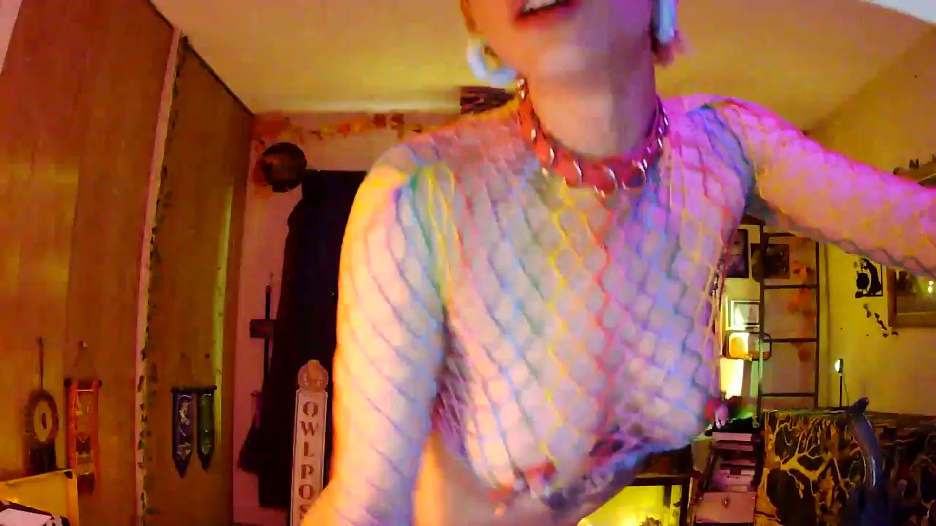 Gallery image thumbnail from Ancored's myfreecams stream on, 06/01/2025, 03:01 image 15 of 20