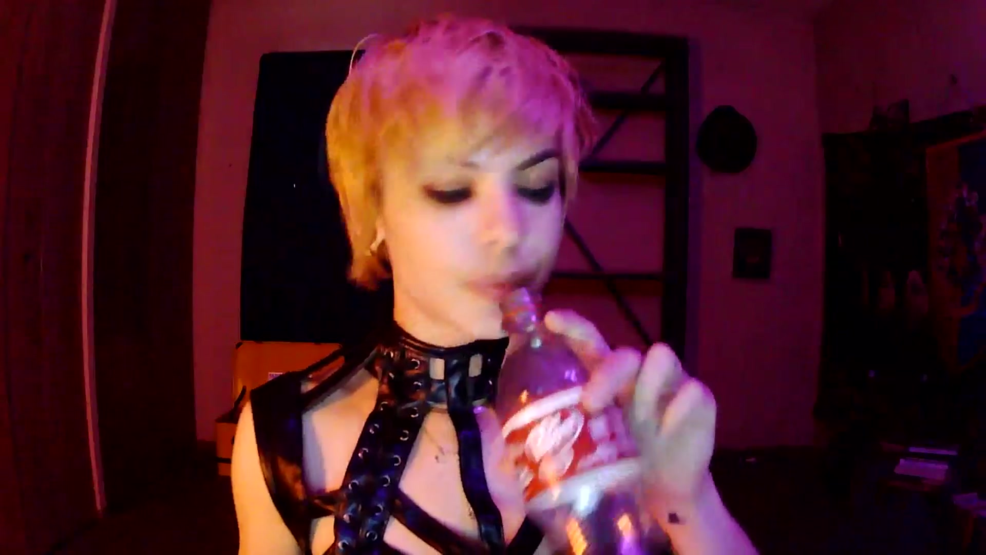 Gallery image thumbnail from Ancored's myfreecams stream on, 06/05/2025, 24:01 image 18 of 20