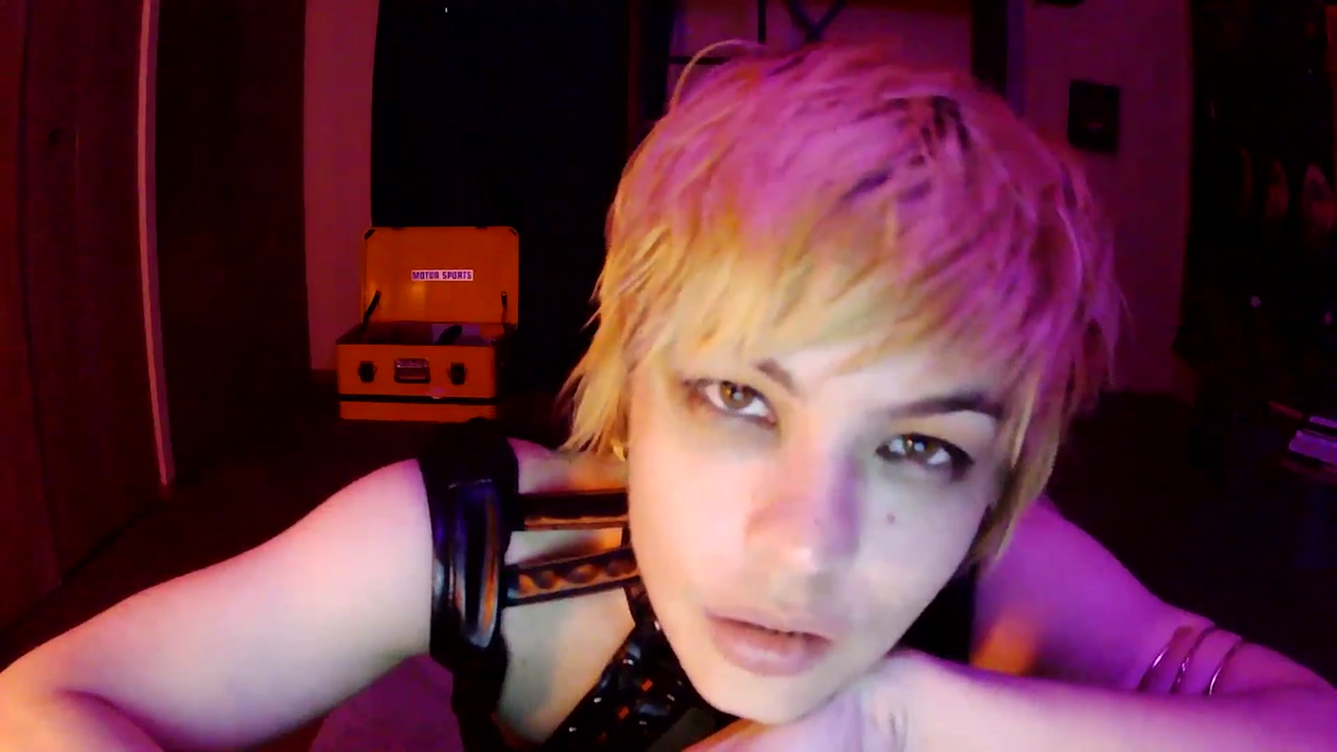 Gallery image thumbnail from Ancored's myfreecams stream on, 06/05/2025, 02:02 image 17 of 20